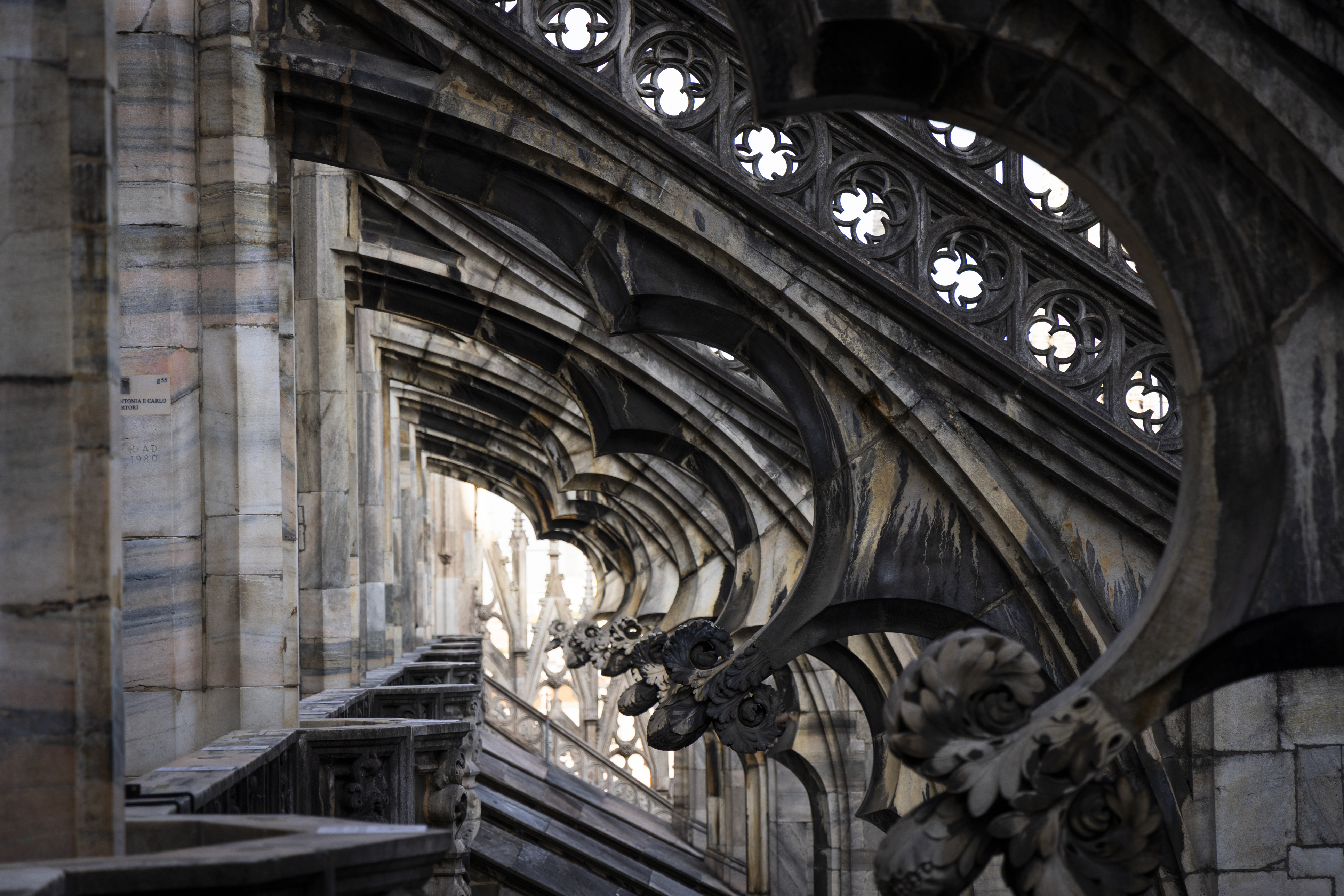 Flying buttresses and tracery, Duomo di Milano